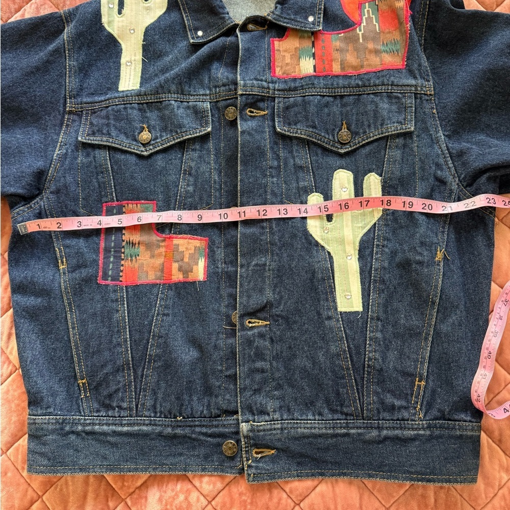 Vintage oversized Western Denim Jacket with Cactus and Southwestern Patches sZ M - Picture 6 of 14